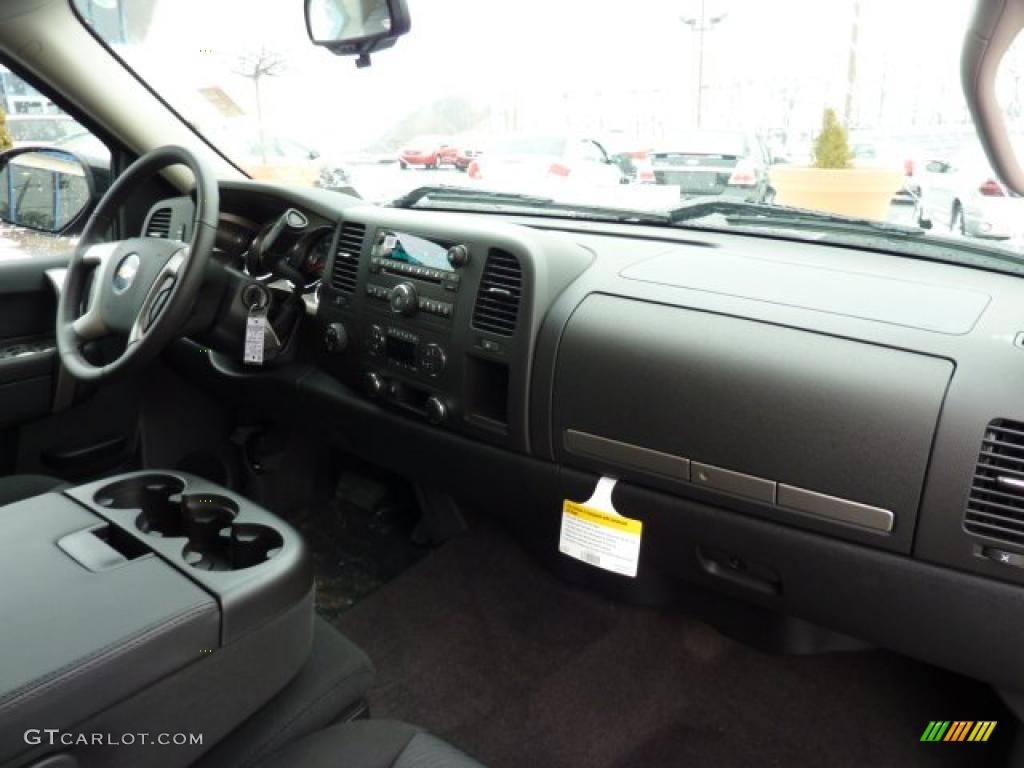 2011 Silverado 1500 LT Extended Cab 4x4 - Black / Ebony photo #8