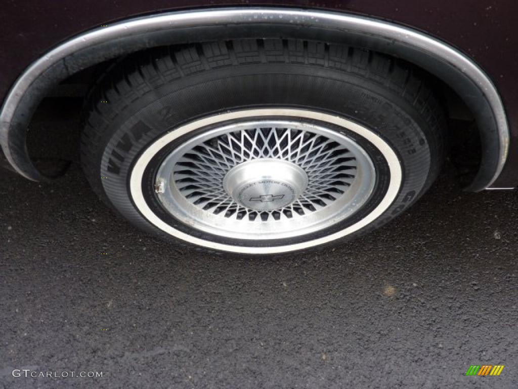 1996 Chevrolet Caprice Classic Sedan Wheel Photo #45919083