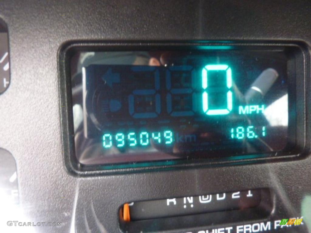 1996 Caprice Classic Sedan - Dark Cherry Metallic / Burgundy Red photo #15