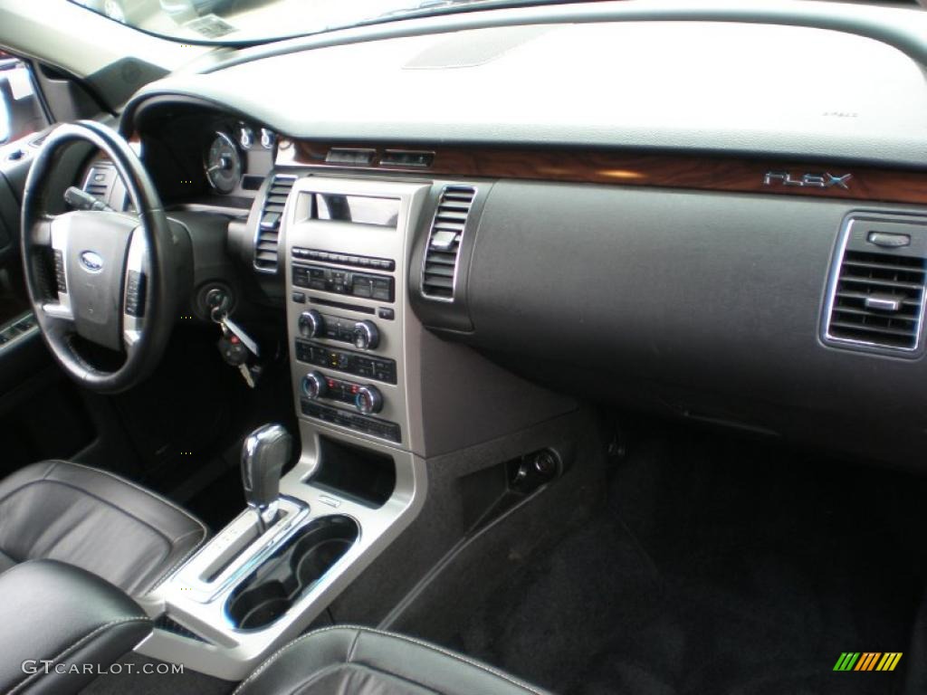 2009 Flex SEL AWD - White Platinum Tri-Coat / Charcoal Black photo #24