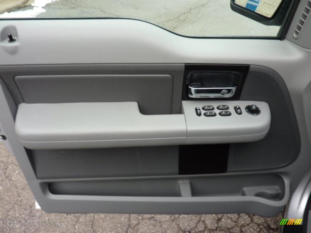 2005 F150 XLT SuperCab - Silver Metallic / Medium Flint Grey photo #11