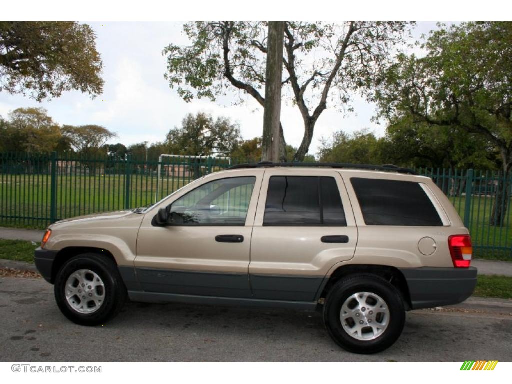 Champagne Pearlcoat 2000 Jeep Grand Cherokee Laredo 4x4 Exterior Photo #45920599