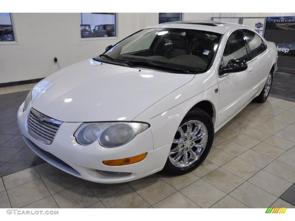 2003 300 M Sedan - Stone White / Sandstone photo #2