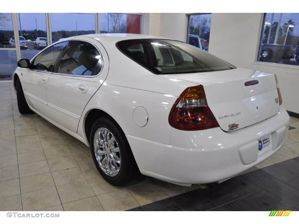 2003 300 M Sedan - Stone White / Sandstone photo #8