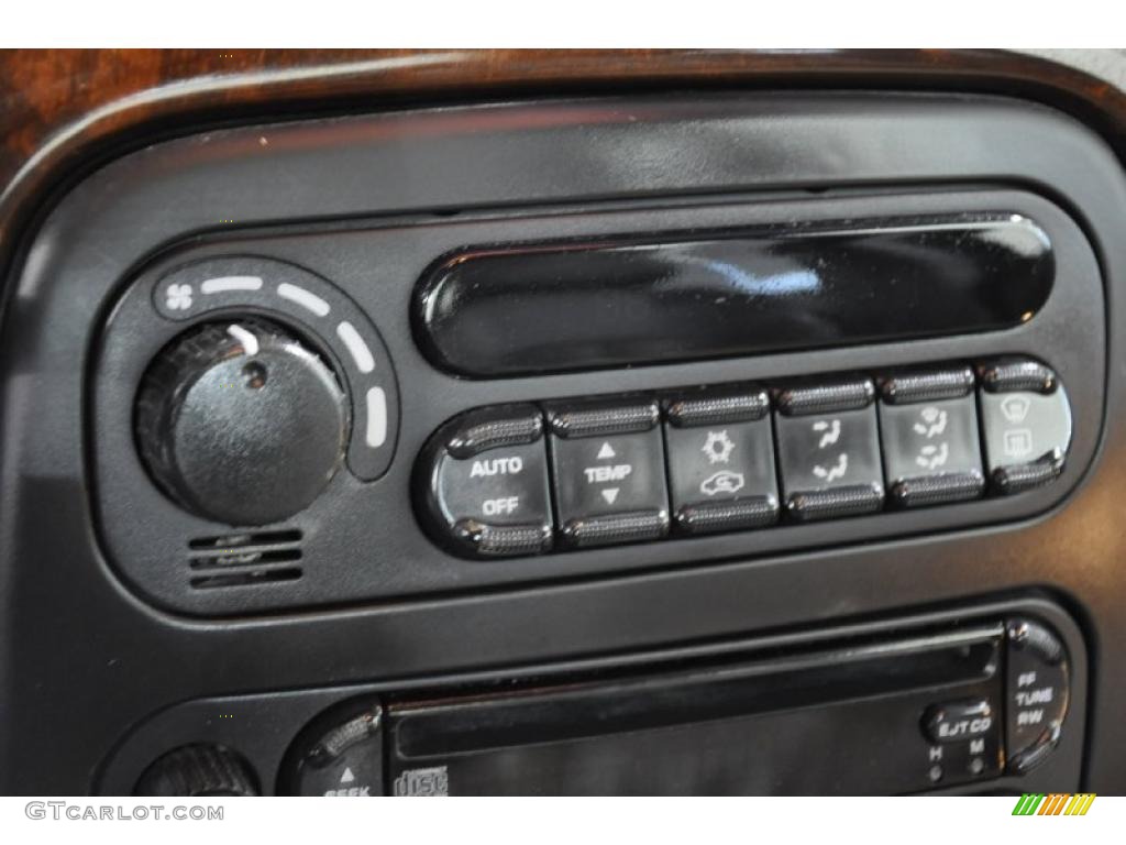 2003 Chrysler 300 M Sedan Controls Photo #45920893