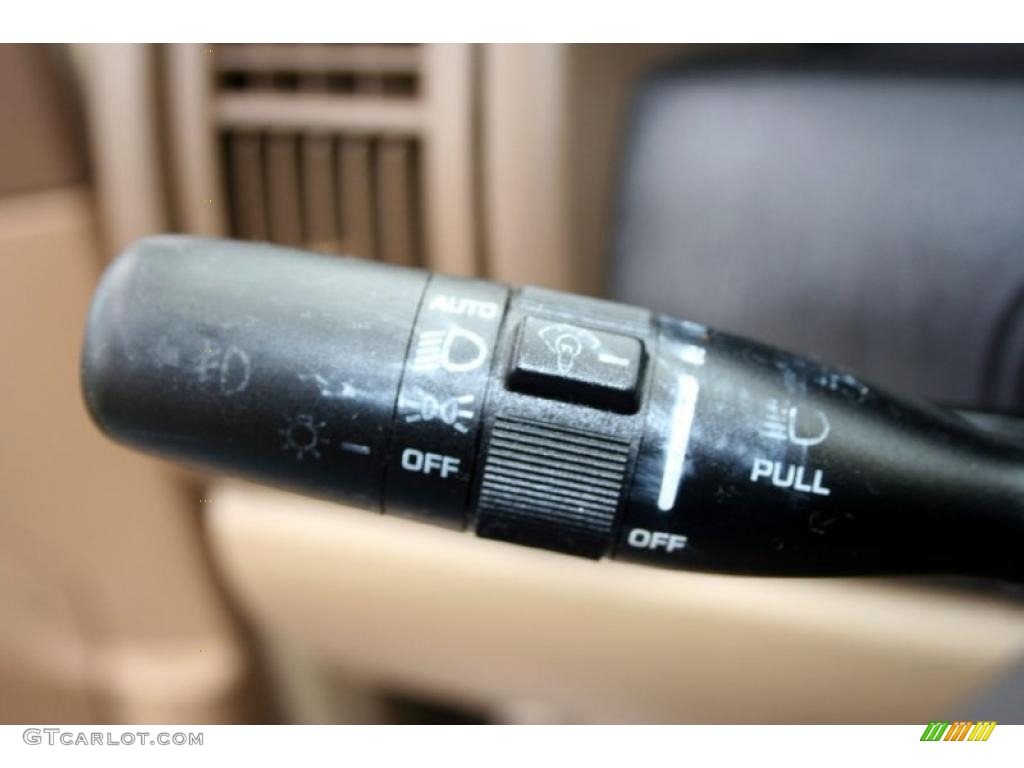 2000 Jeep Grand Cherokee Laredo 4x4 Controls Photo #45921319