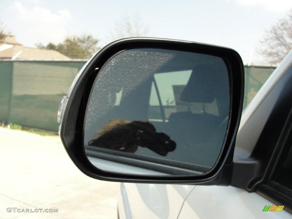 2011 4Runner SR5 - Blizzard White Pearl / Graphite photo #14