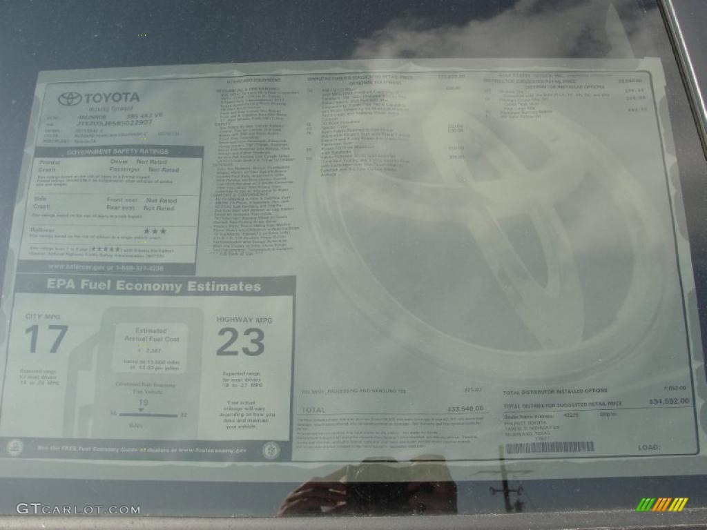 2011 4Runner SR5 - Blizzard White Pearl / Graphite photo #42