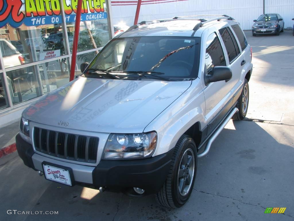 2004 Grand Cherokee Freedom Edition 4x4 - Bright Silver Metallic / Dark Slate Gray photo #2