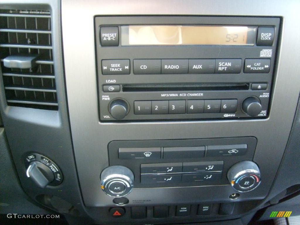 2011 Nissan Titan SV King Cab 4x4 Controls Photo #45927088