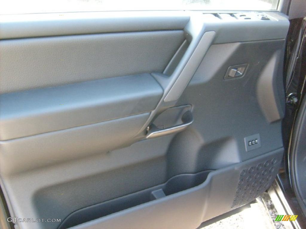 2011 Nissan Titan SL Crew Cab 4x4 Charcoal Door Panel Photo #45927229