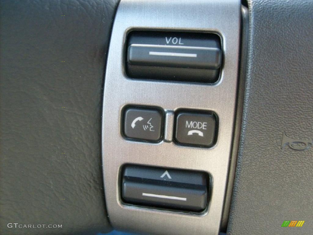 2011 Nissan Titan SL Crew Cab 4x4 Controls Photo #45927256