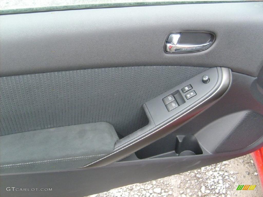 2011 Nissan Altima 2.5 S Coupe Charcoal Door Panel Photo #45927838