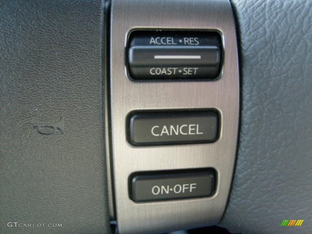 2011 Nissan Titan SV Crew Cab 4x4 Controls Photo #45927997