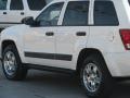 2005 Stone White Jeep Grand Cherokee Laredo 4x4  photo #28