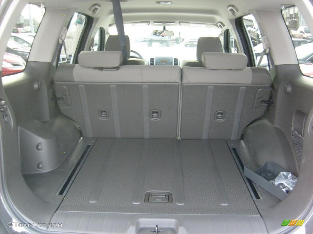 2011 Nissan Xterra S 4x4 Trunk Photo #45928588