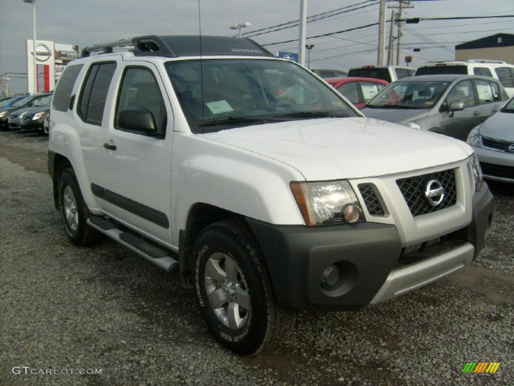 Avalanche White 2011 Nissan Xterra S 4x4 Exterior Photo #45928627