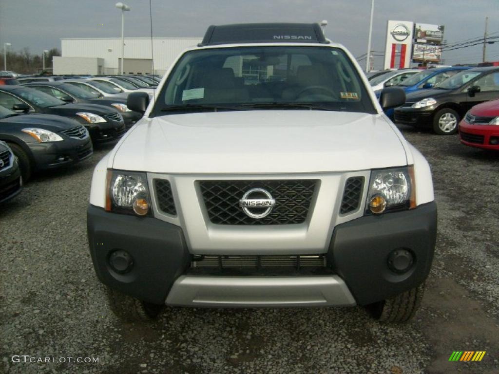 Avalanche White 2011 Nissan Xterra S 4x4 Exterior Photo #45928636
