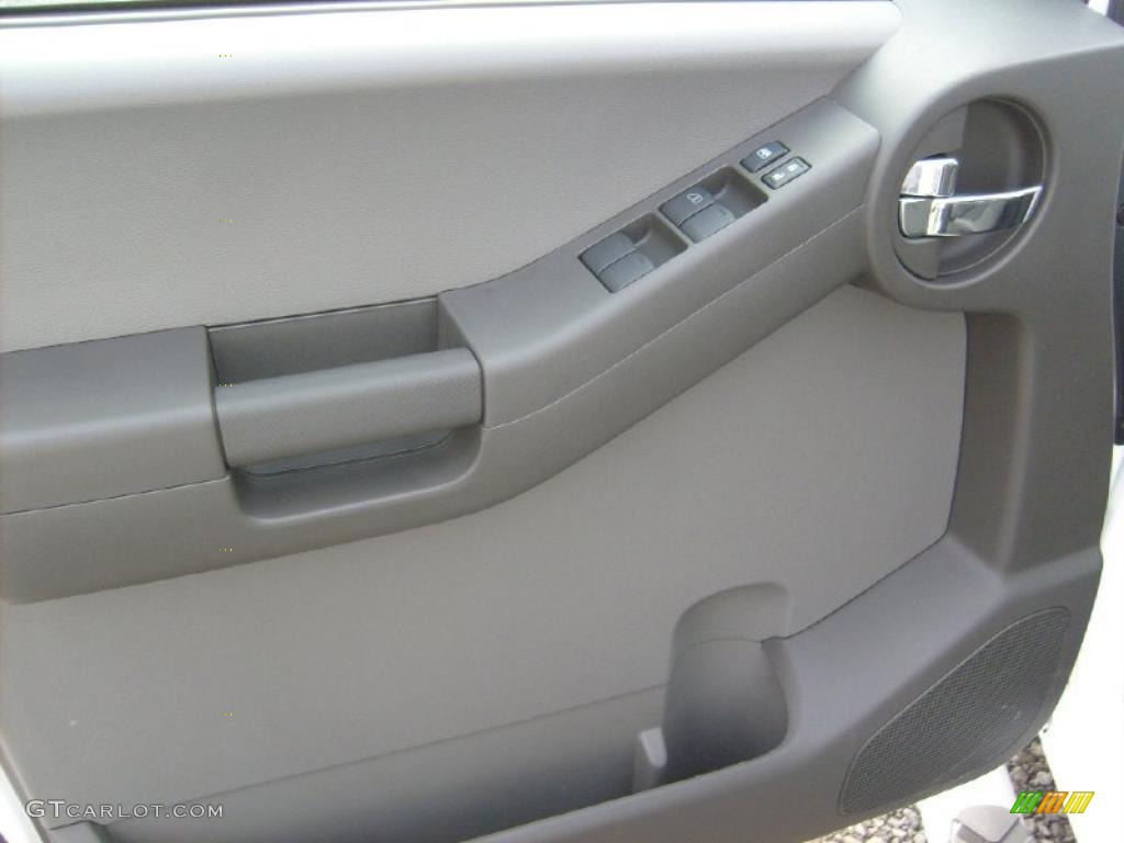 2011 Nissan Xterra S 4x4 Gray Door Panel Photo #45928657