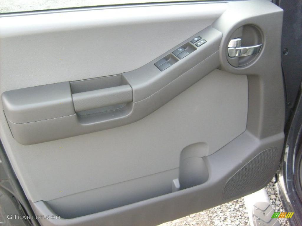 2011 Nissan Xterra X 4x4 Door Panel Photos