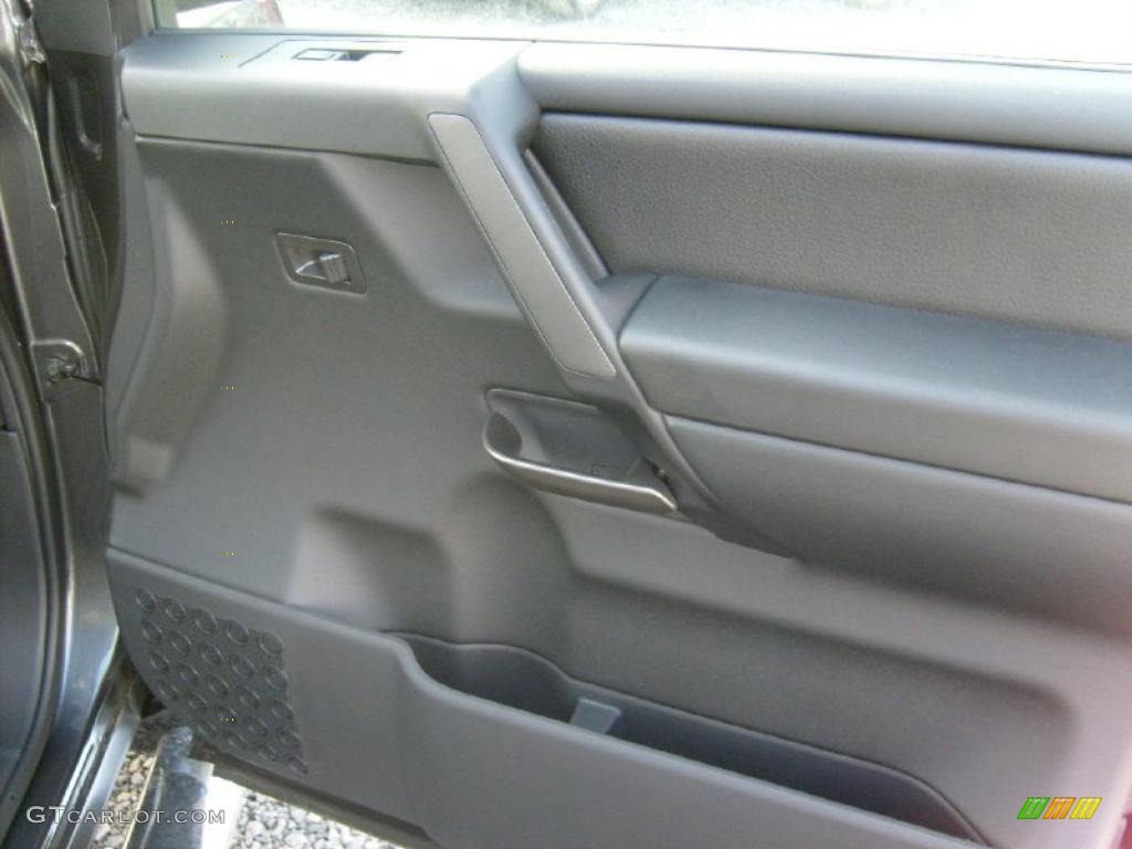 2011 Nissan Titan SL Crew Cab 4x4 Charcoal Door Panel Photo #45928903