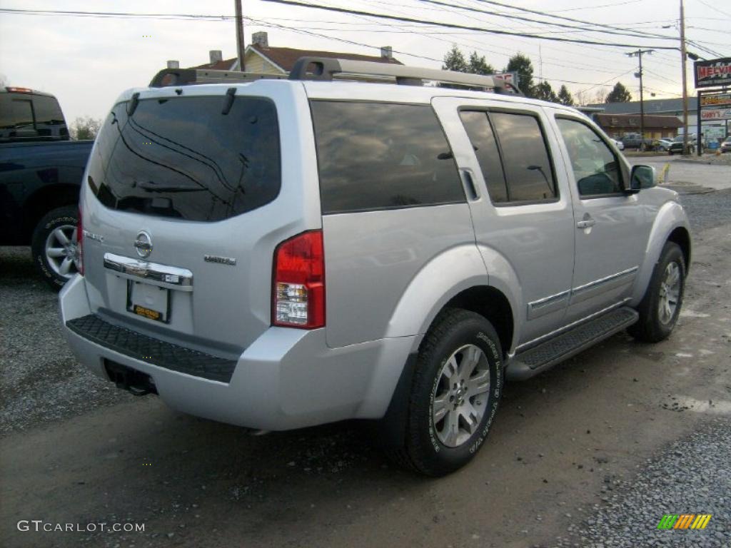 Silver Lightning 2011 Nissan Pathfinder Silver 4x4 Exterior Photo #45928978