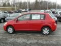 Red Alert - Versa 1.8 S Hatchback Photo No. 2