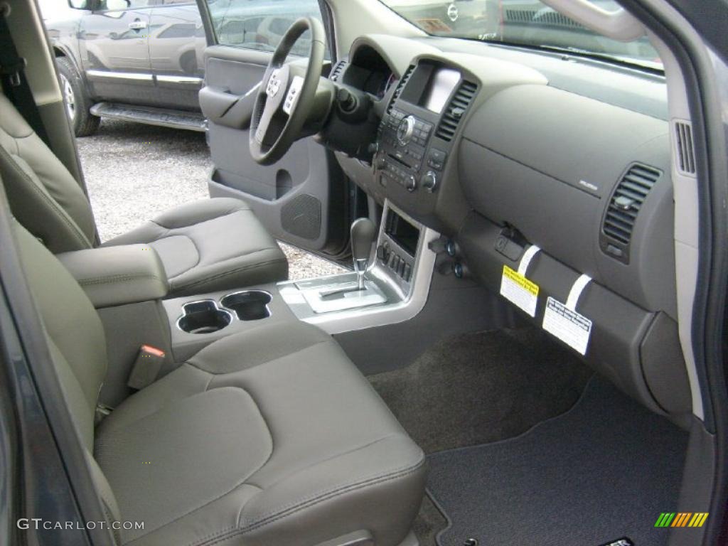 Graphite Interior 2011 Nissan Pathfinder Silver 4x4 Photo #45929788