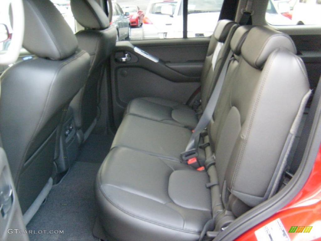 Graphite Interior 2011 Nissan Pathfinder Silver 4x4 Photo #45930042