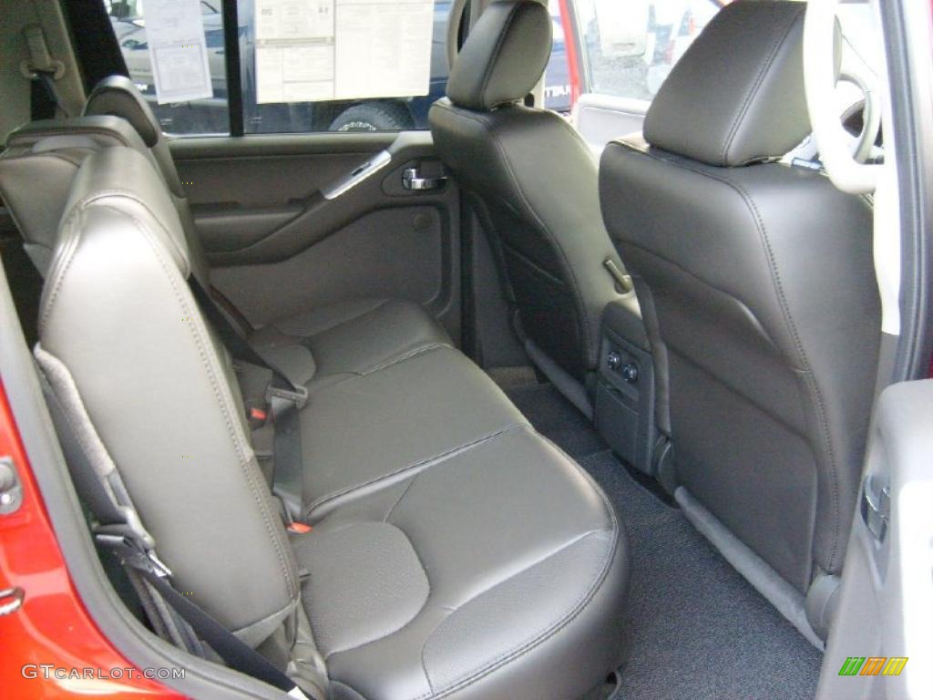 Graphite Interior 2011 Nissan Pathfinder Silver 4x4 Photo #45930172