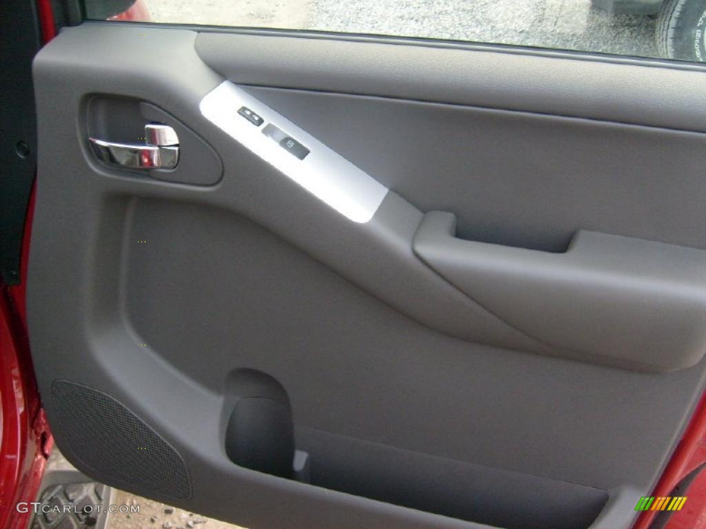 2011 Nissan Pathfinder Silver 4x4 Door Panel Photos