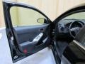 Black - G6 V6 Sedan Photo No. 24