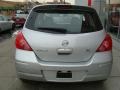 Brilliant Silver - Versa 1.8 SL Hatchback Photo No. 6
