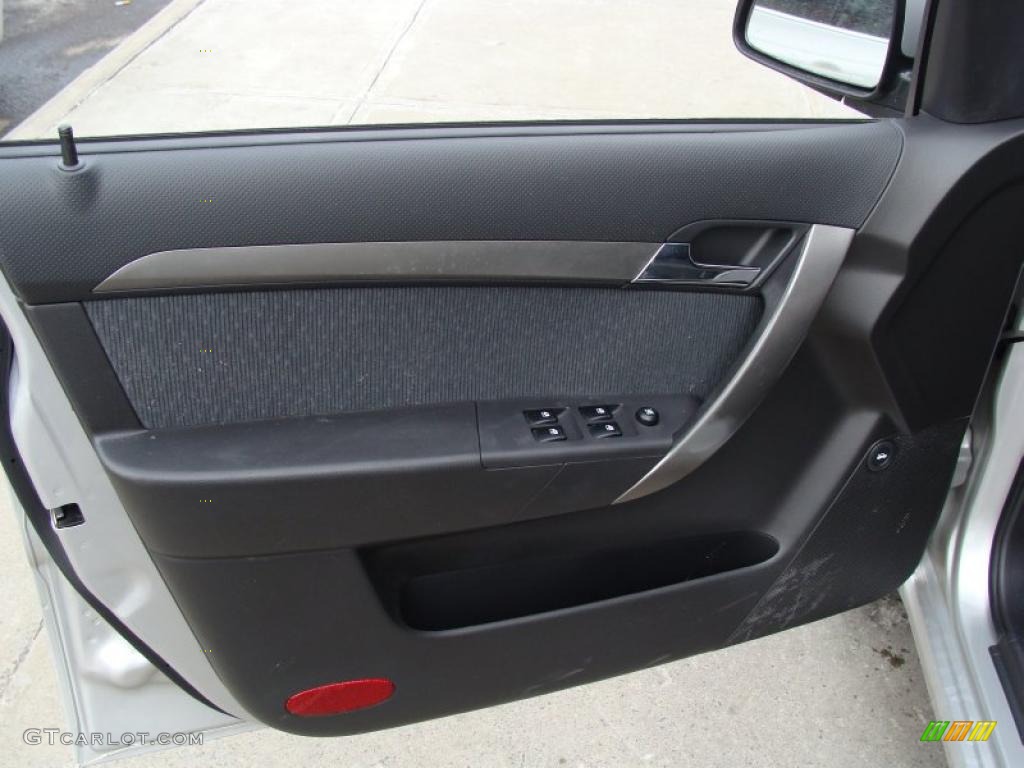 2007 Chevrolet Aveo LT Sedan Door Panel Photos