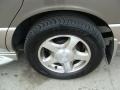 2002 Nissan Quest SE Wheel and Tire Photo