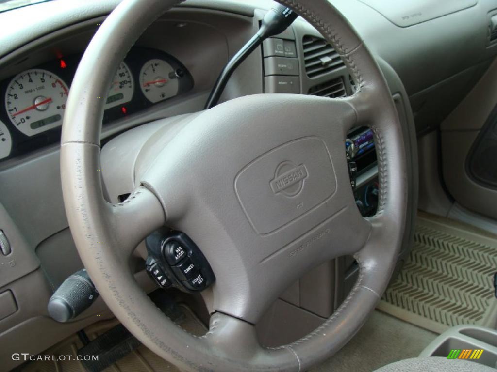 2002 Nissan Quest SE Steering Wheel Photos