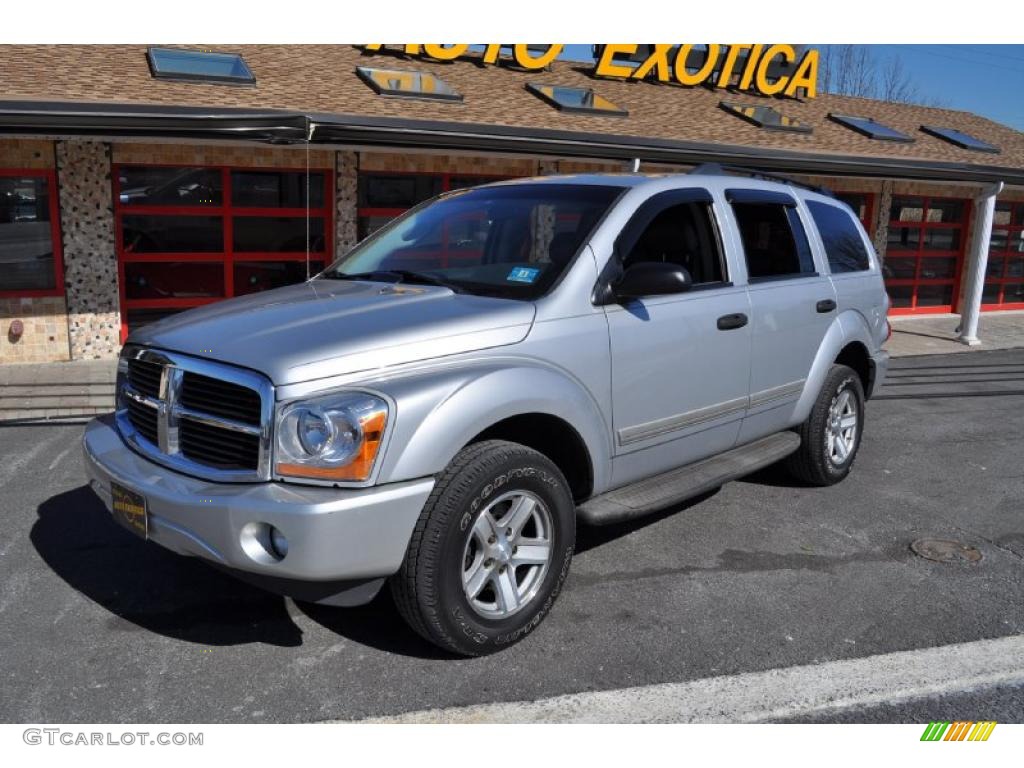 2004 Durango SLT 4x4 - Brilliant Silver Metallic / Medium Slate Gray photo #1