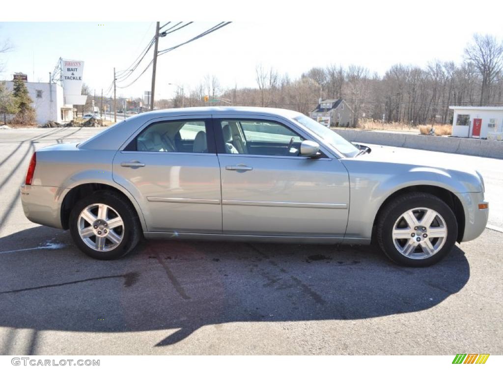 Satin Jade Pearlcoat 2006 Chrysler 300 Touring AWD Exterior Photo #45934965
