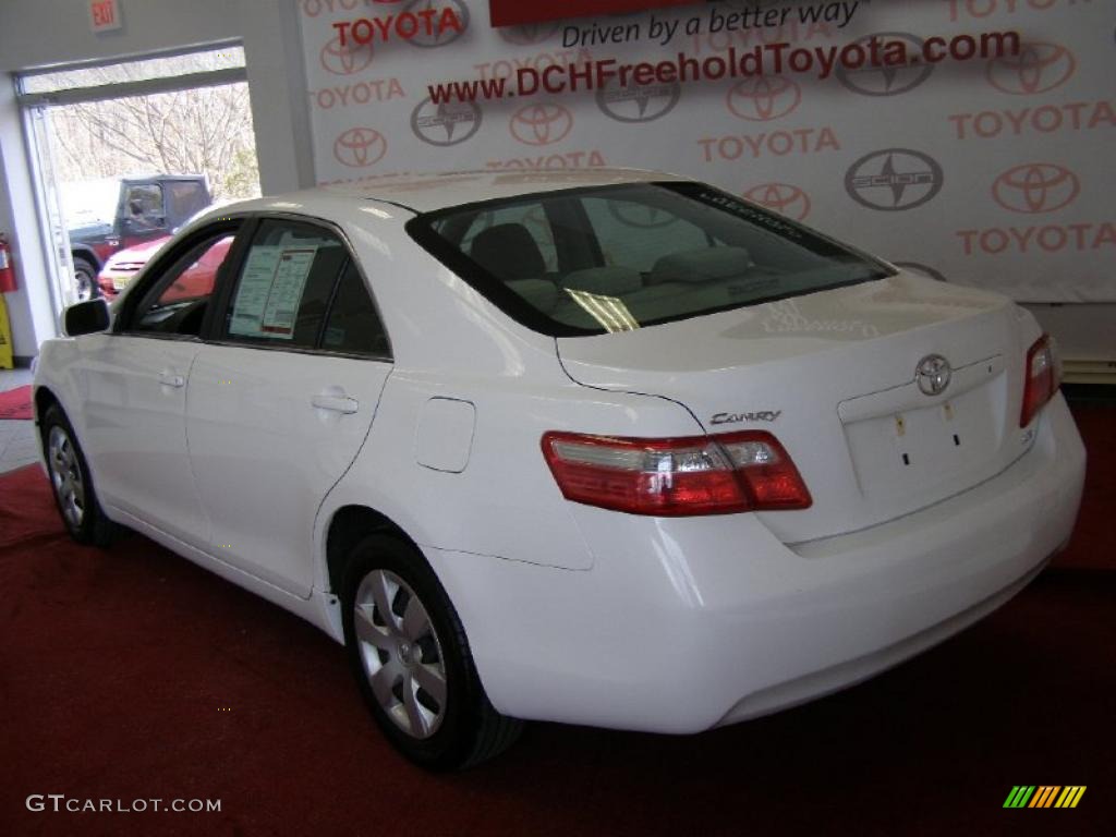 2008 Camry LE - Super White / Bisque photo #6
