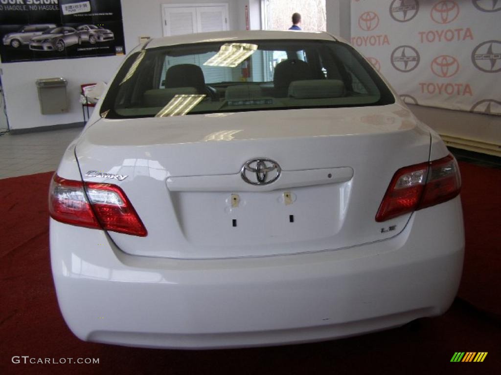 2008 Camry LE - Super White / Bisque photo #7