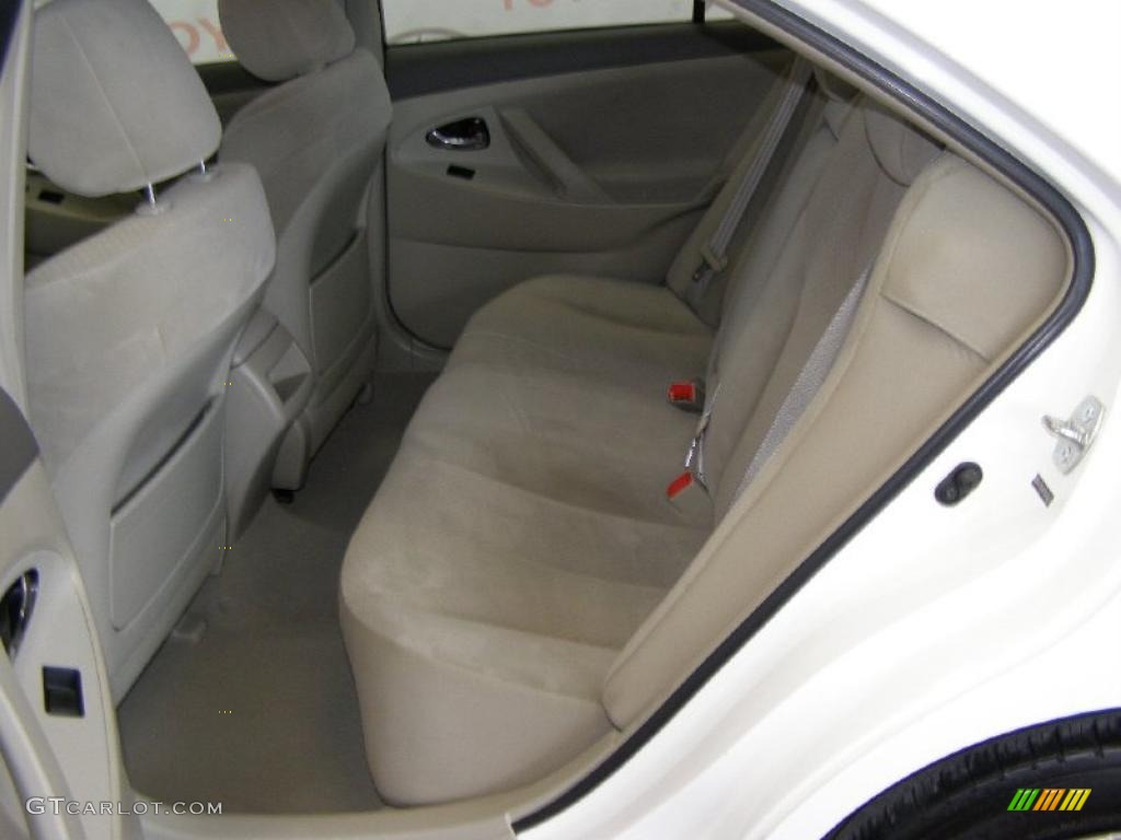 2008 Camry LE - Super White / Bisque photo #10