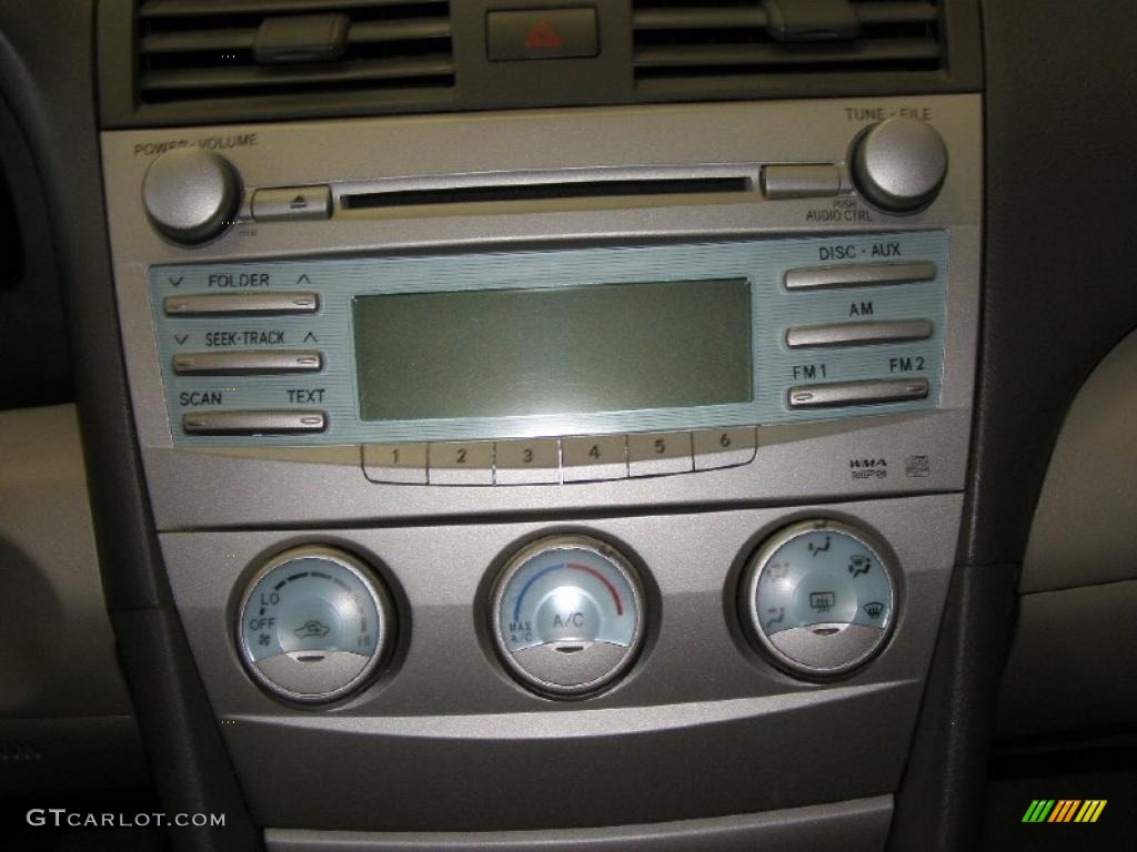 2008 Camry LE - Super White / Bisque photo #12