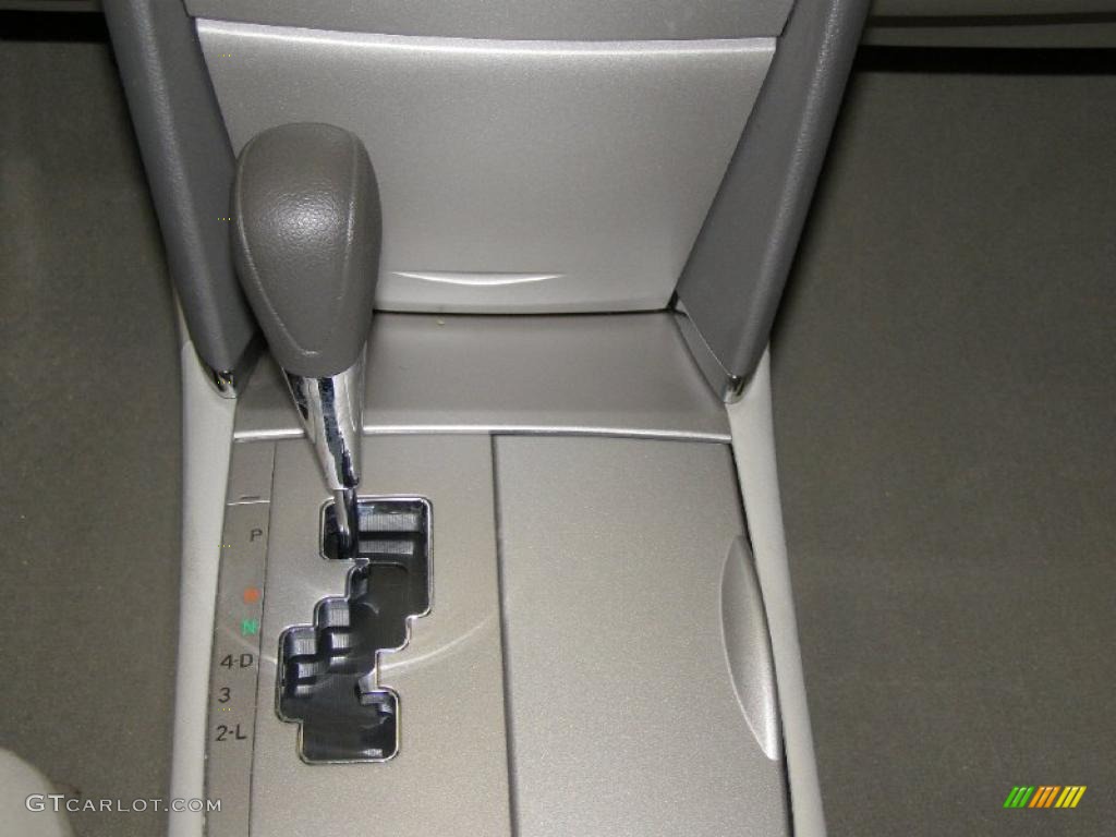 2008 Camry LE - Super White / Bisque photo #13