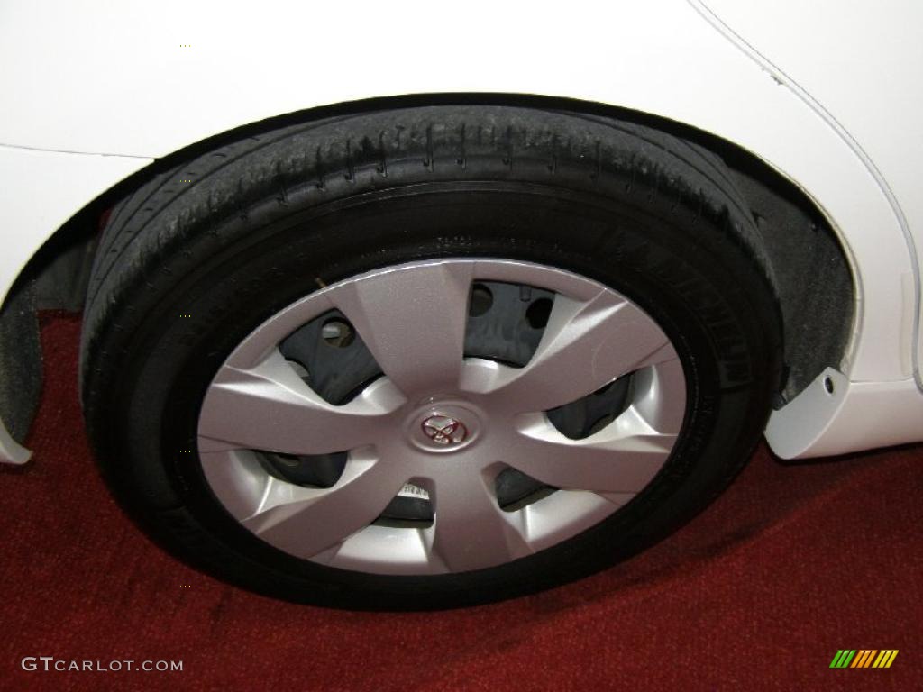 2008 Camry LE - Super White / Bisque photo #22