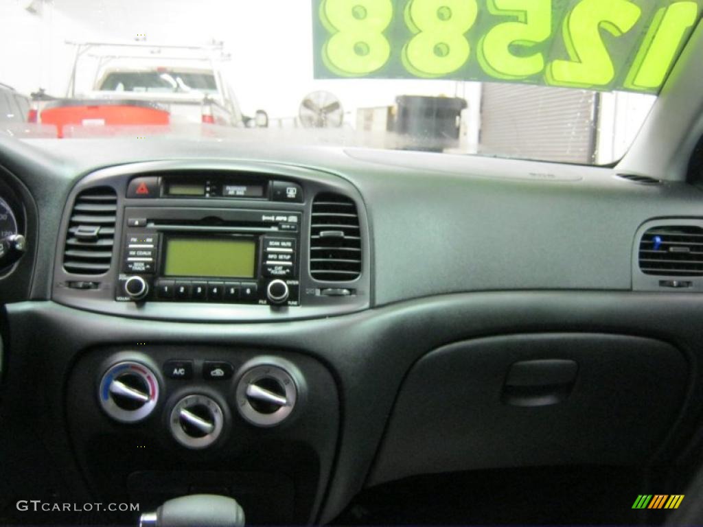 2010 Accent GS 3 Door - Charcoal Gray / Black photo #21