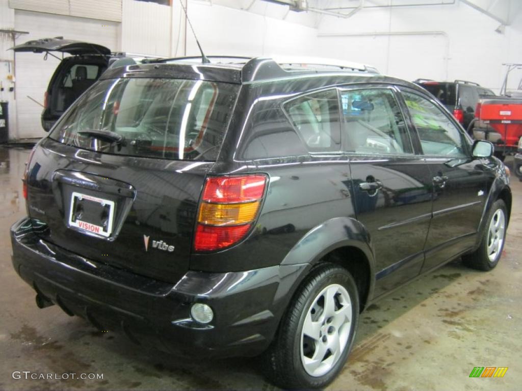 2004 Vibe AWD - Abyss Black / Graphite photo #2