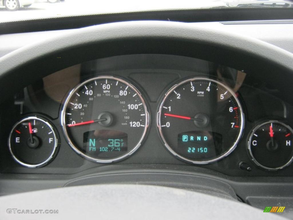 2009 Jeep Liberty Limited 4x4 Gauges Photo #45937383