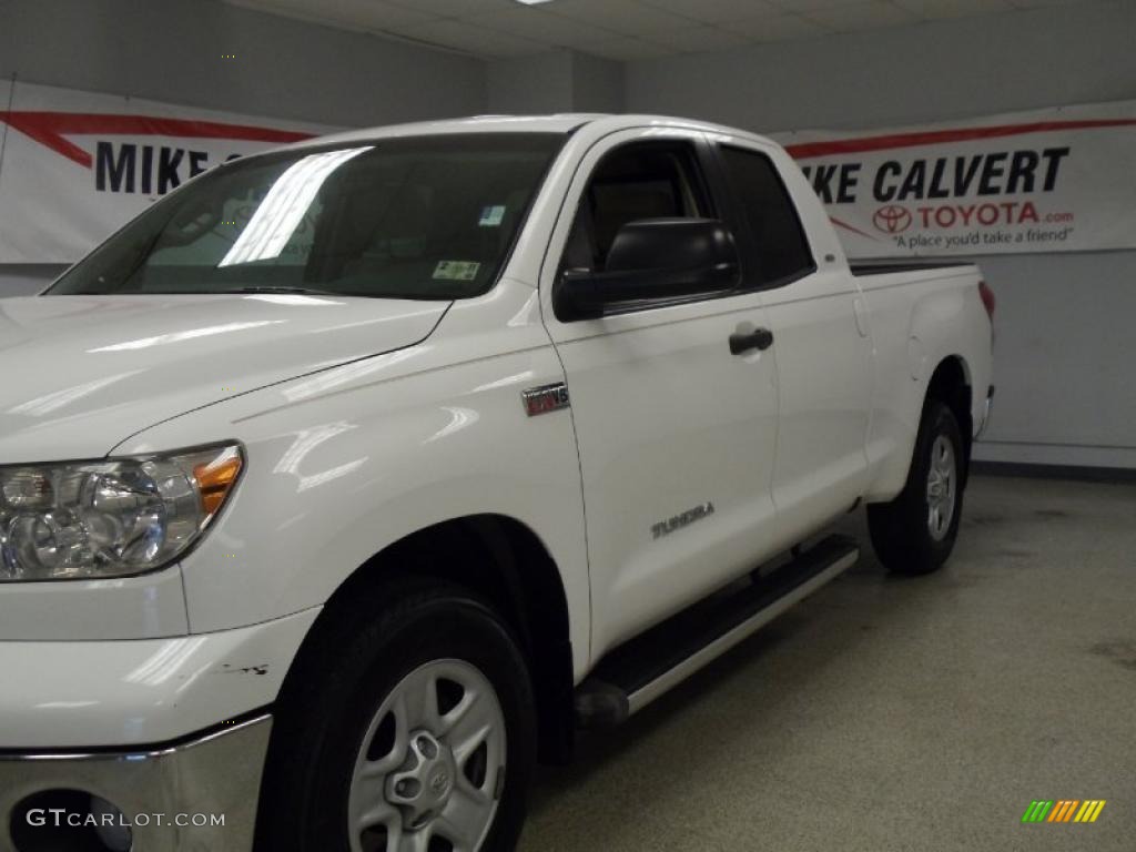 2008 Tundra SR5 Double Cab - Super White / Beige photo #7