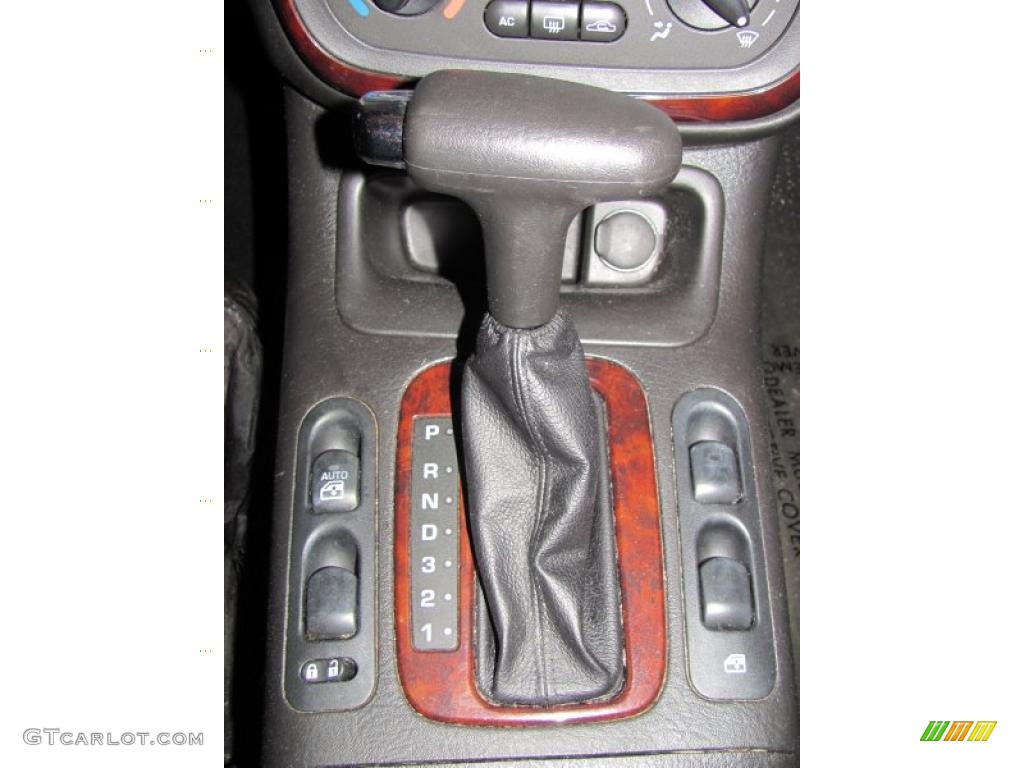 2002 Saturn L Series L200 Sedan 4 Speed Automatic Transmission Photo #45938346