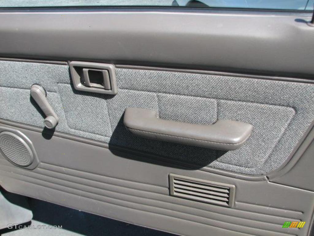 1992 Nissan Pathfinder XE Beige Door Panel Photo #45941055